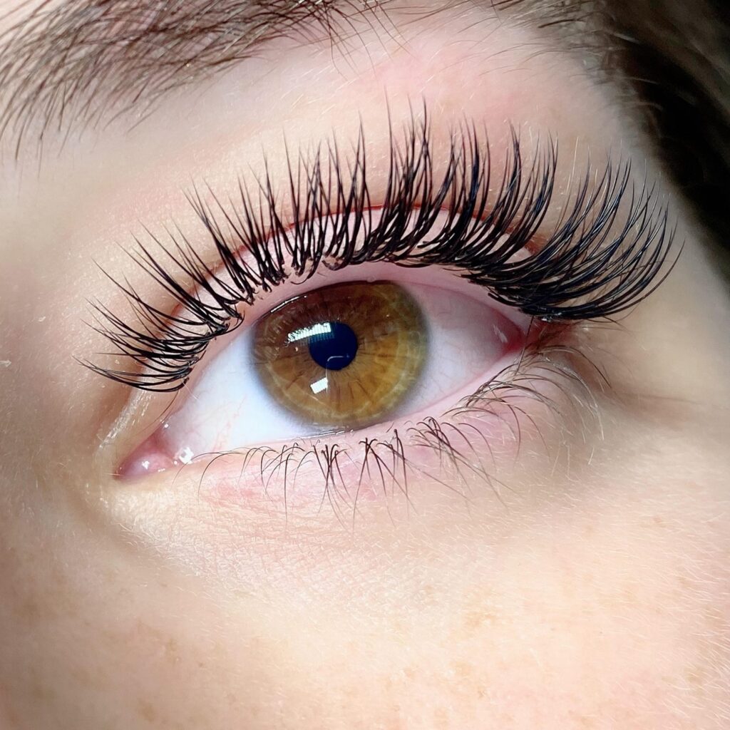 natural eyelash extensions